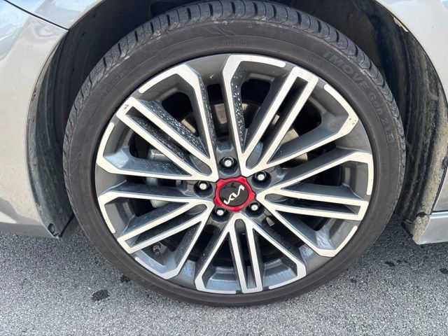 Used 2024 Kia Forte GT FWD image 2