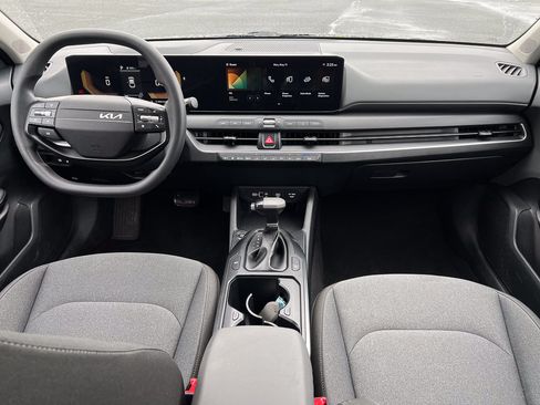 Used 2025 Kia K4 FWD image 23