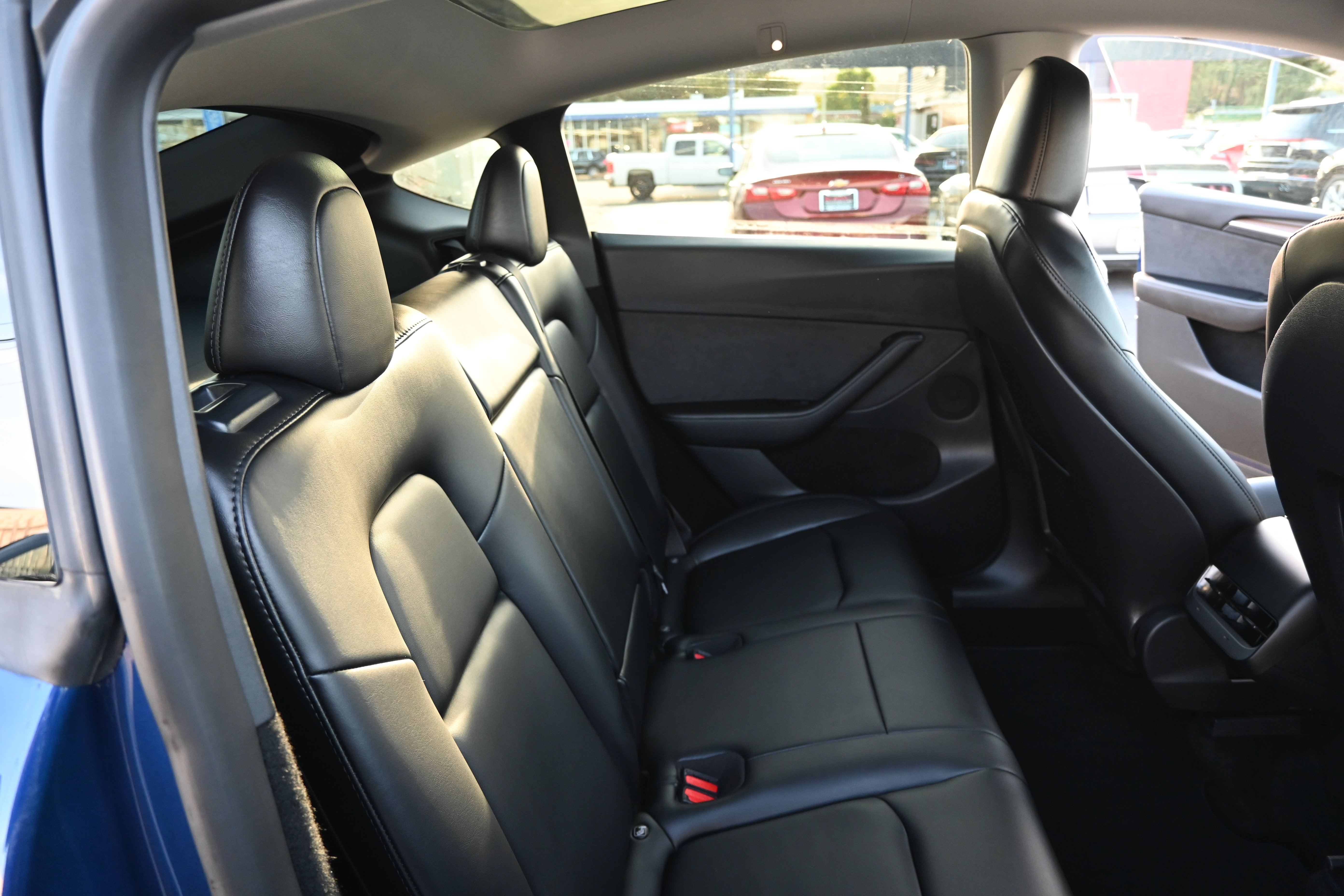 Used 2023 Tesla Model Y Long Range AWD/4WD image 36