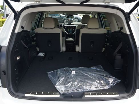 New 2026 Subaru Ascent Limited AWD/4WD image 11