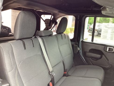 Used 2024 Jeep Wrangler Unlimited AWD/4WD image 54