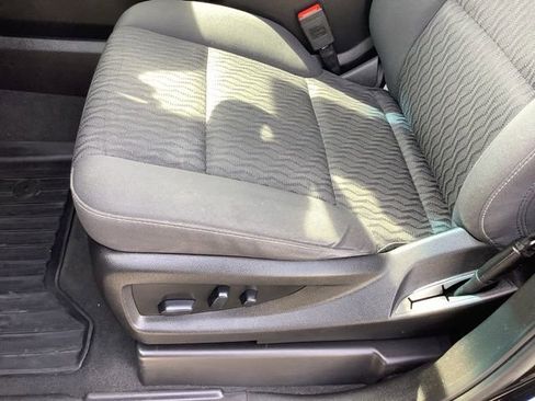 Used 2019 GMC Yukon SLE w/ Convenience Package image 9