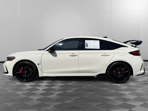 Used 2023 Honda Civic Type R image 2