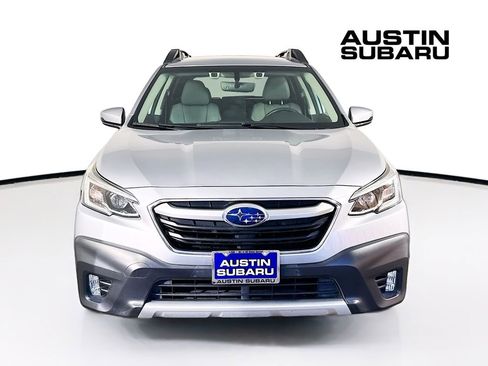 Used 2022 Subaru Outback Limited image 2
