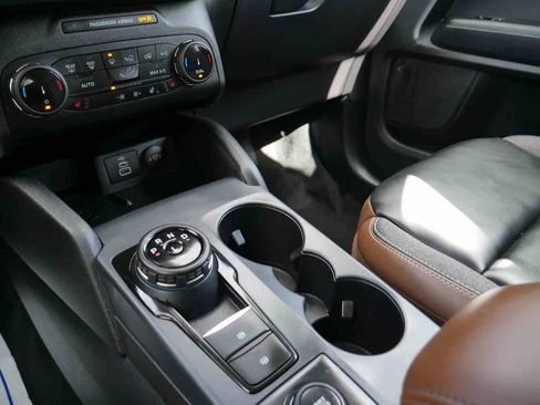 Used 2024 Ford Bronco Sport Outer Banks w/ Tech Package image 25