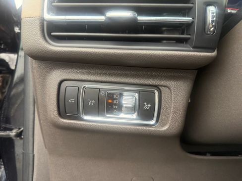 Used 2023 Lincoln Corsair AWD w/ Equipment Group 101A image 24