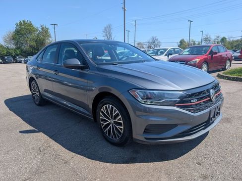 Used 2019 Volkswagen Jetta FWD image 1