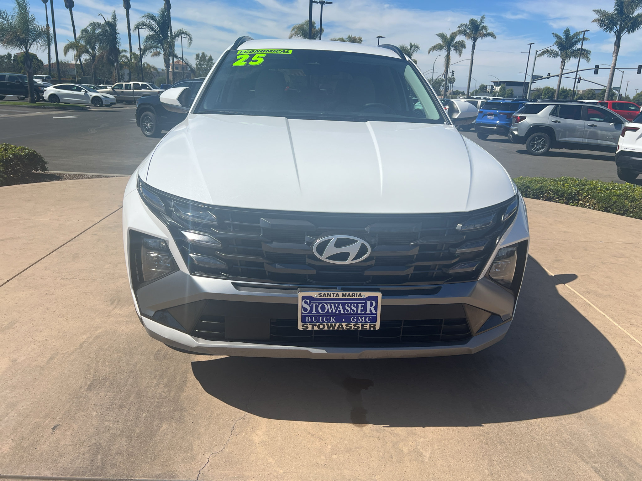 Used 2025 Hyundai Tucson SEL FWD image 2