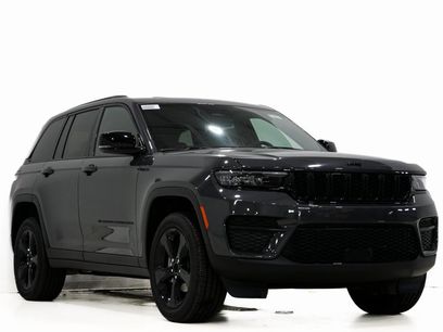 New 2025 Jeep Grand Cherokee 4WD