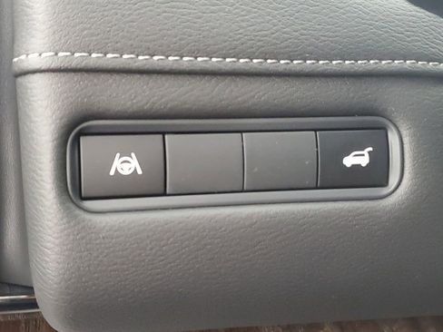 New 2026 Nissan Armada SL w/ Captain's Chari Seat Package image 27