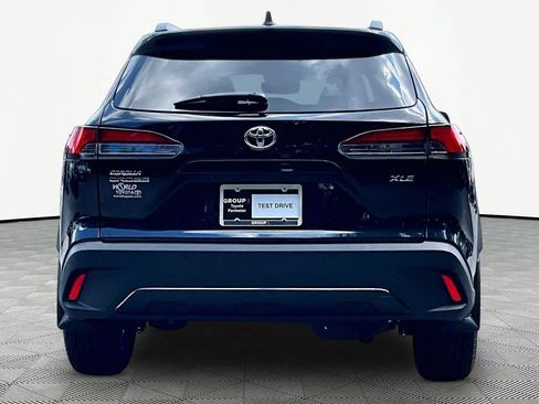 Certified 2026 Toyota Corolla Cross XLE w/ Convenience Package FWD image 5