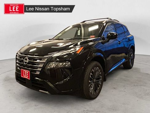 New 2026 Nissan Rogue Platinum w/ Platinum Premium Package AWD/4WD image 1