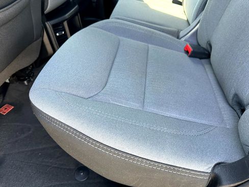 Used 2021 RAM 1500 Big Horn image 28