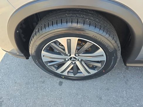 Used 2024 Mitsubishi Outlander Sport ES AWD/4WD image 11