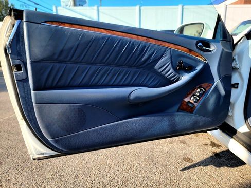 Used 2004 Mercedes-Benz CLK 500 CLK500 Cabriolet image 38