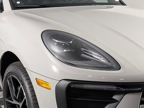 New 2026 Porsche Macan AWD/4WD image 15