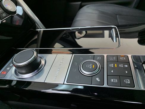 Used 2016 Land Rover Range Rover Supercharged AWD/4WD image 19