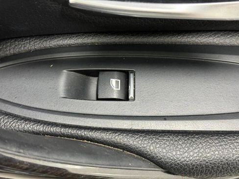 Used 2018 BMW 430i Convertible image 21