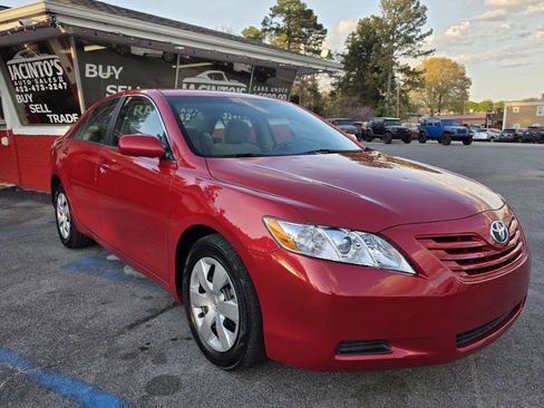 Used 2009 Toyota Camry image 1