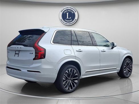 New 2026 Volvo XC90 B6 Ultra image 4