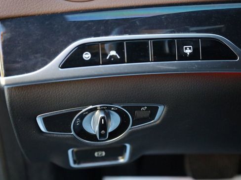 Used 2018 Mercedes-Benz S 560 S 560 4MATIC Sedan image 44