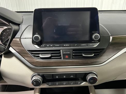 Used 2023 Nissan Altima 2.5 SV image 7