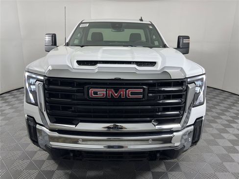 New 2026 GMC Sierra 2500 Pro w/ 1SA Pro Safety Plus Package AWD/4WD image 2