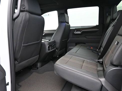 New 2025 Chevrolet Silverado 1500 High Country w/ Technology Package AWD/4WD image 14