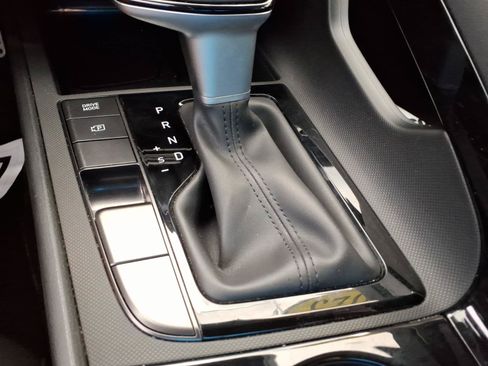 Certified 2025 Hyundai Elantra SEL FWD image 26