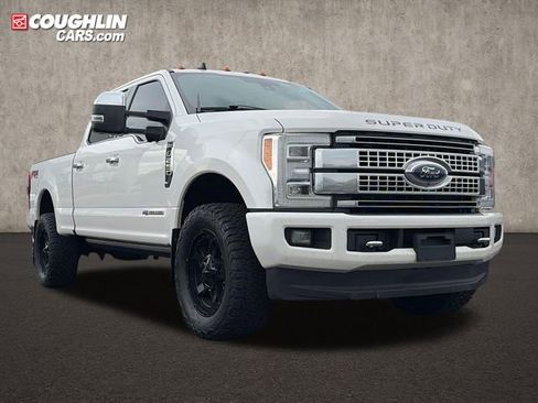 Used 2019 Ford F250 Platinum w/ Platinum Ultimate Package AWD/4WD image 1