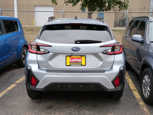 Used 2024 Subaru Crosstrek 2.5i Limited w/ Popular Package #3A AWD/4WD image 7