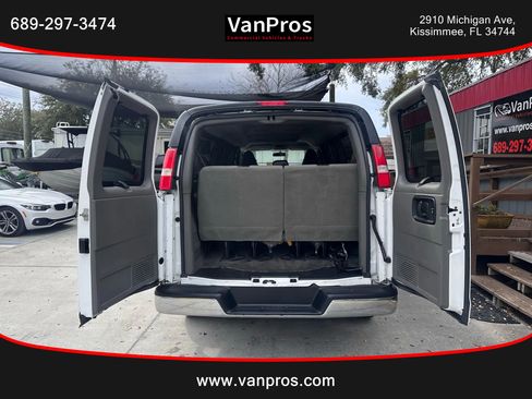 Used 2018 Chevrolet Express 3500 LT w/ LT Preferred Equipment Group image 12