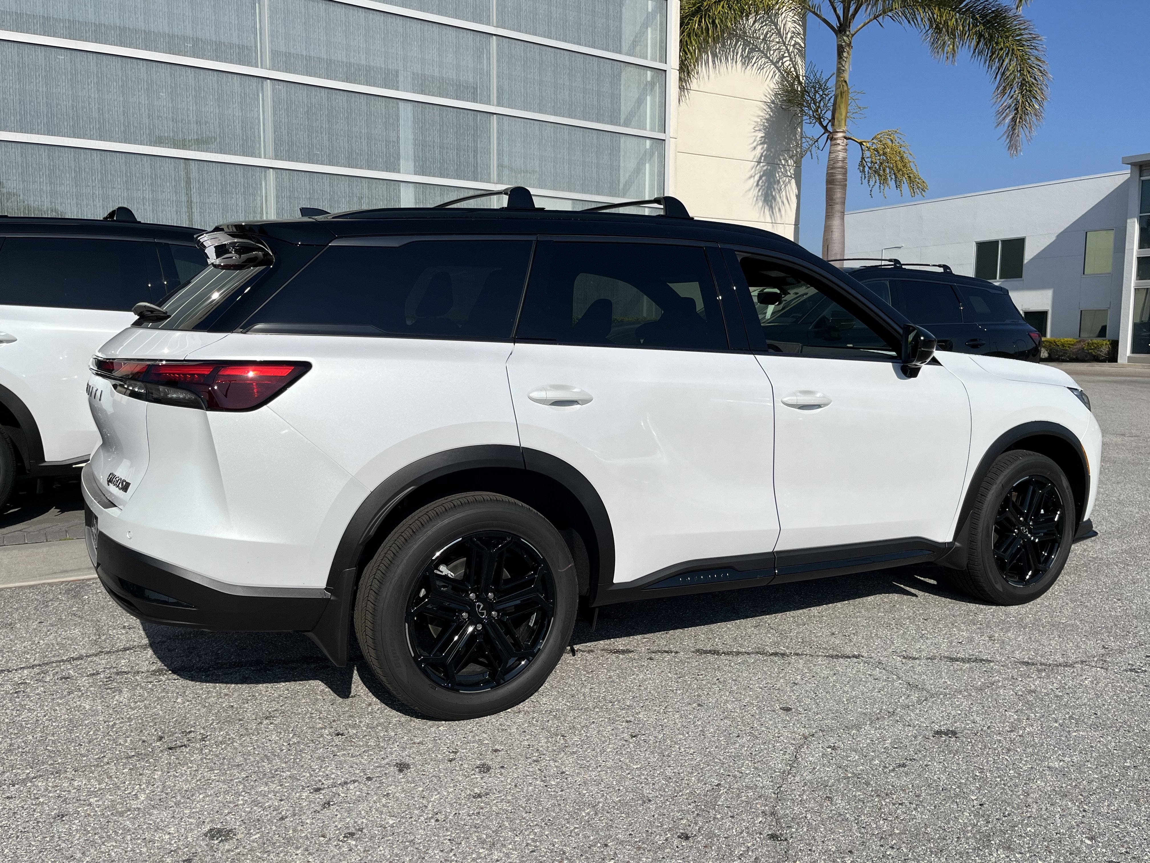 Used 2026 INFINITI QX60 Sport w/ Dark Cargo Package AWD/4WD image 6