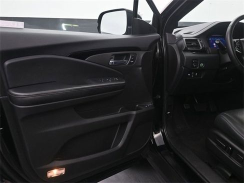 Used 2021 Honda Passport Touring image 16