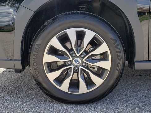 Used 2025 Subaru Outback Limited AWD/4WD image 27