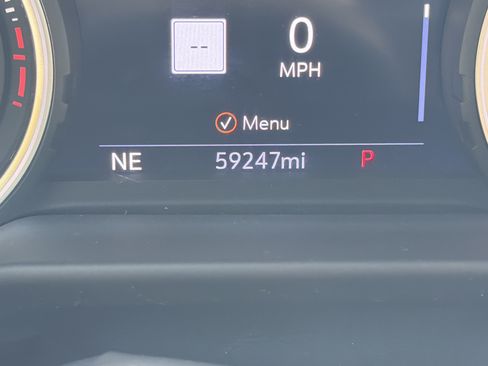 Used 2021 Chevrolet Tahoe Premier AWD/4WD image 22