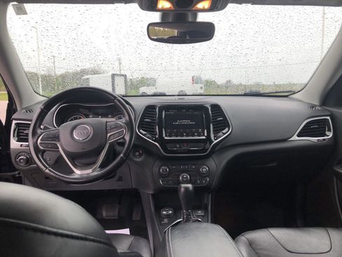 Used 2020 Jeep Cherokee Limited AWD/4WD image 16