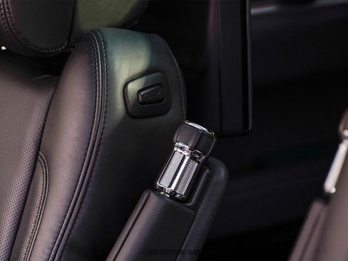 Used 2017 Land Rover Range Rover LWB SV Autobiography image 36