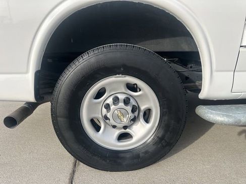 Used 2024 Chevrolet Express 2500 w/ Driver Convenience Package image 12