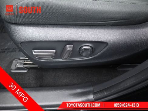 Used 2024 Toyota RAV4 XLE image 22