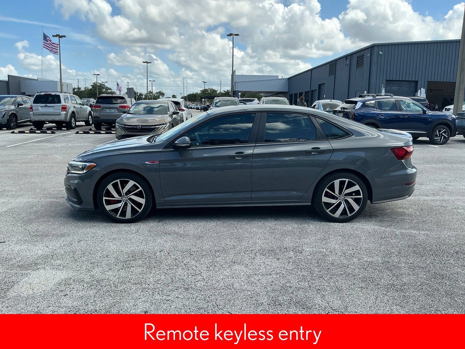 Used 2019 Volkswagen Jetta GLI FWD image 5
