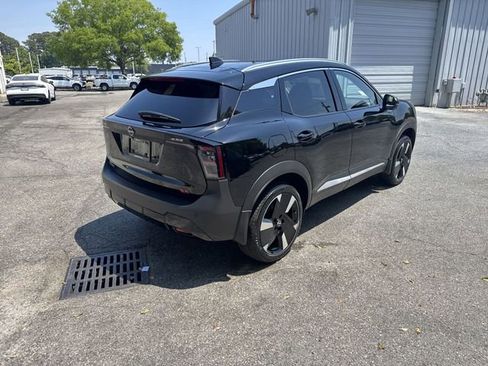New 2026 Nissan Kicks SR FWD image 5