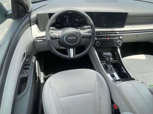 Used 2025 Hyundai Tucson SEL FWD image 11