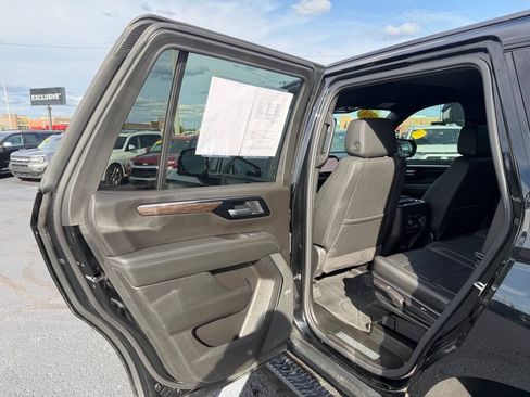 Used 2026 Chevrolet Tahoe Z71 w/ Comfort Package AWD/4WD image 34