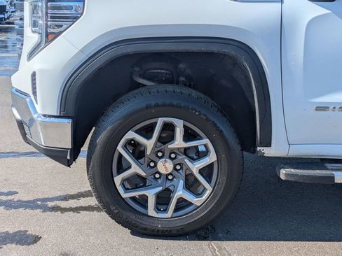 Used 2022 GMC Sierra 1500 SLT w/ SLT Convenience Package image 10