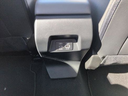 Used 2024 Subaru Crosstrek 2.0i Premium image 17