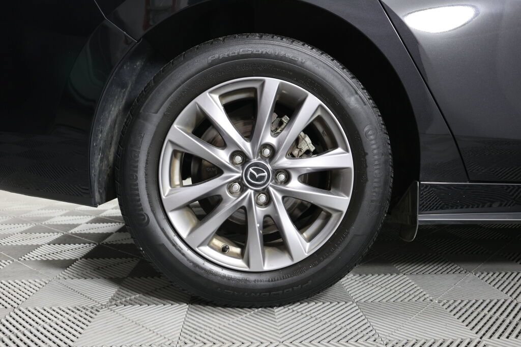 Used 2022 MAZDA MAZDA3 s FWD image 7