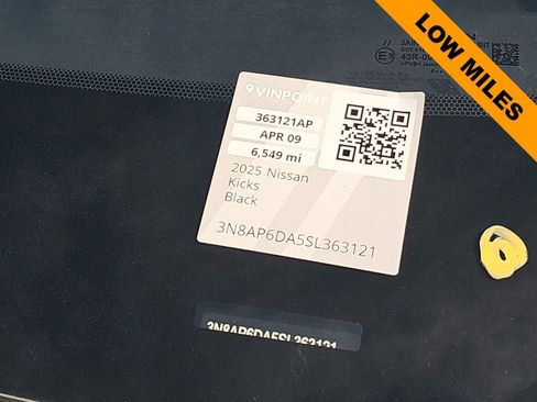 Used 2025 Nissan Kicks SR FWD image 25
