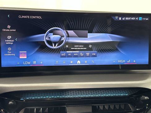 Used 2026 BMW 330i xDrive Sedan image 19