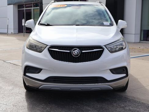Used 2018 Buick Encore Preferred image 2